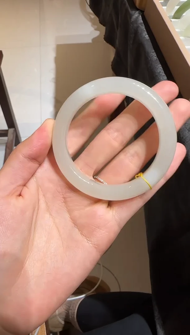 未镶嵌手镯和田玉55