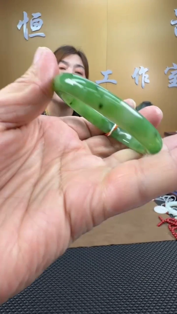 颈饰未镶嵌和田玉手镯58