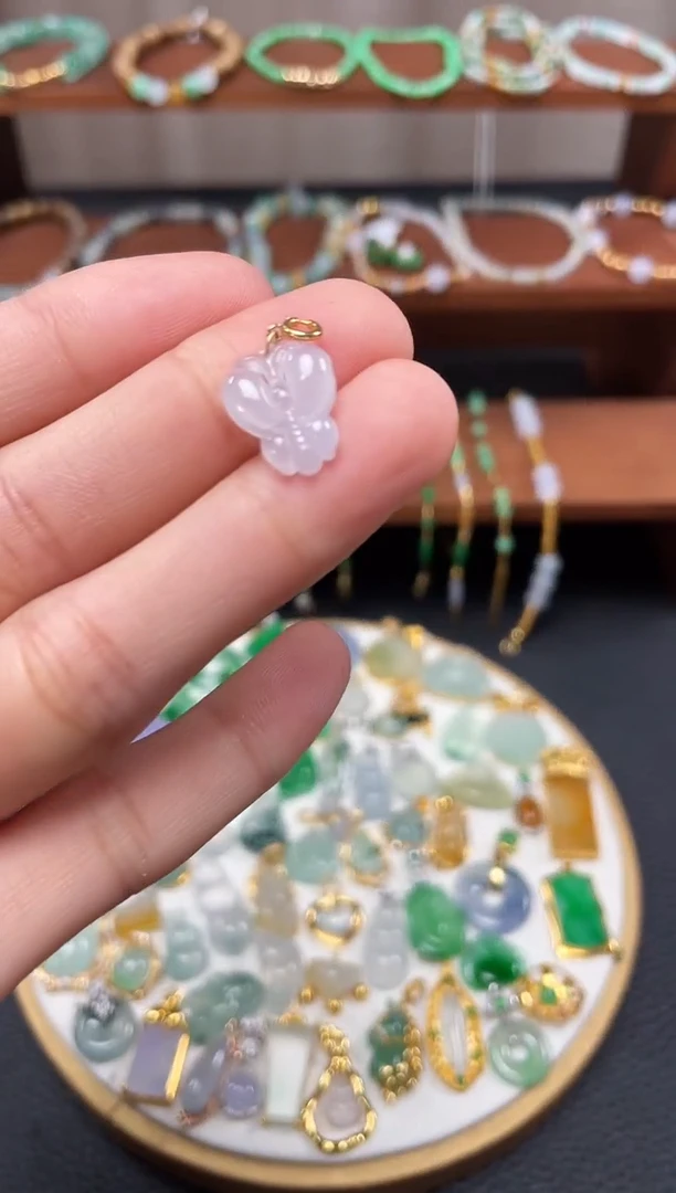 【闪购商品】翡翠吊坠(不含链)18K金镶嵌一个  JK651