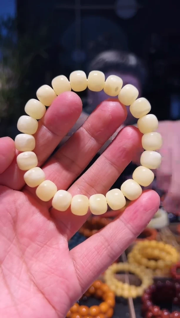 未镶嵌蜜蜡手串11+单圈