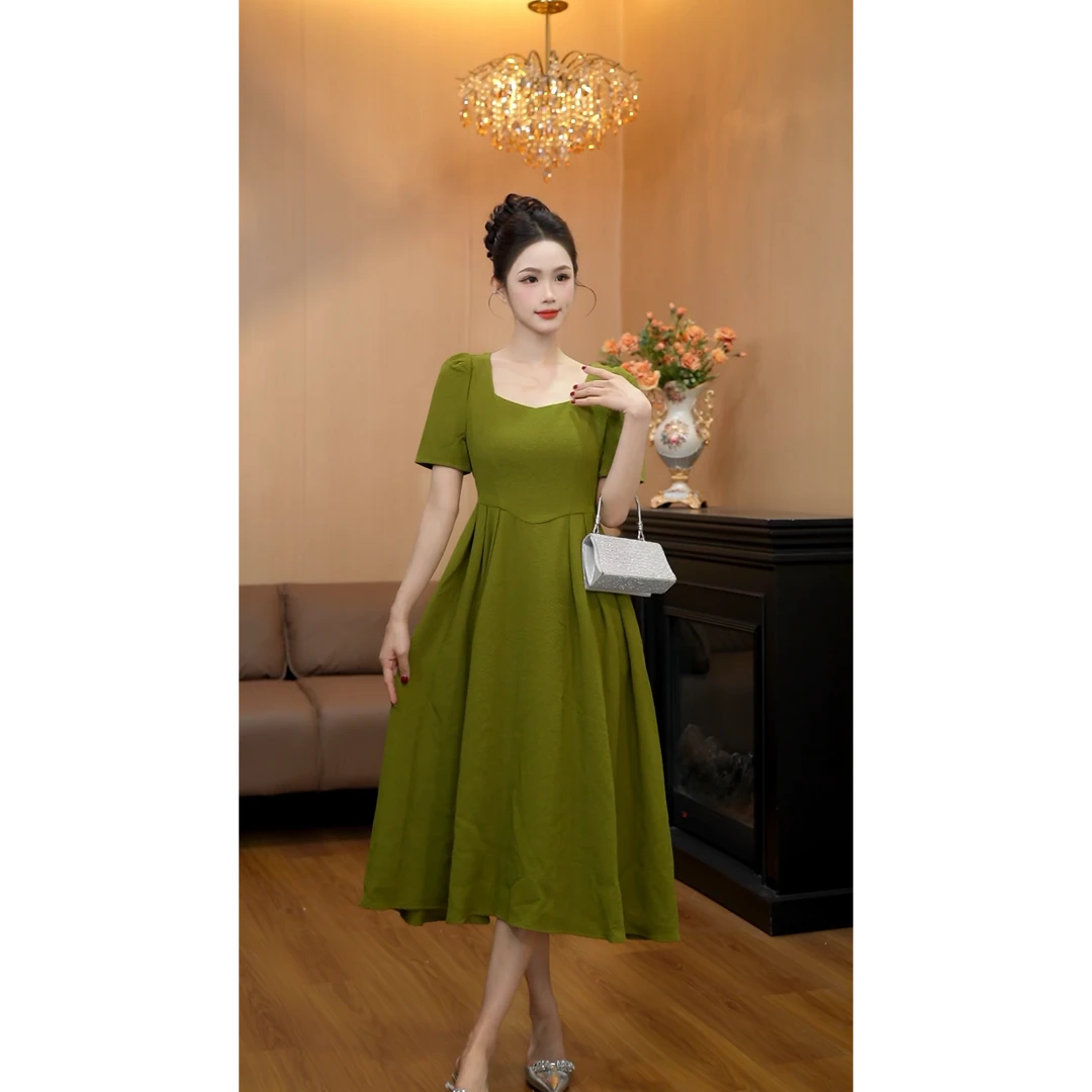 01289时尚气质短袖方领绿色连衣裙