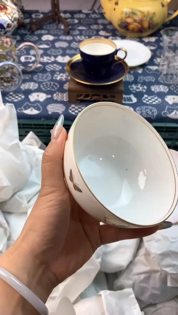 瓷片[○･｀Д´･ ○][○･｀Д´･ ○]