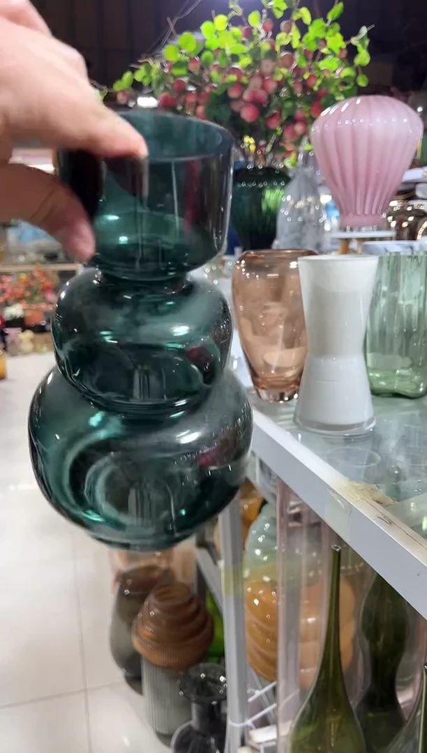 【闪购商品】无铅玻璃绿色花瓶