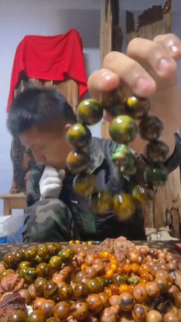 松木（琥珀木）手串/手链水墨丹青竞拍