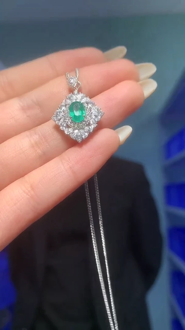 吊坠(赠链)银S925镶嵌祖母绿【宝石世家严选】