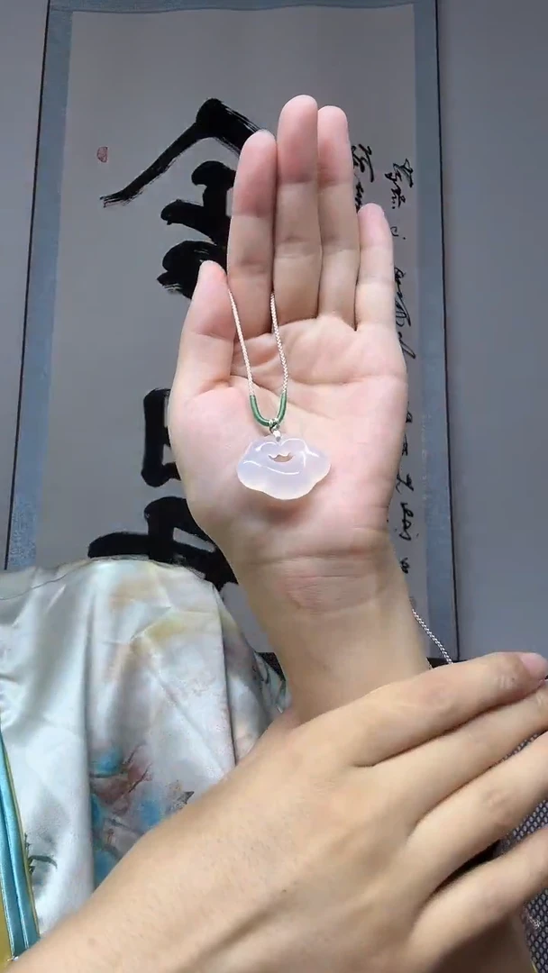 玛瑙/玉髓颈饰未镶嵌如意锁