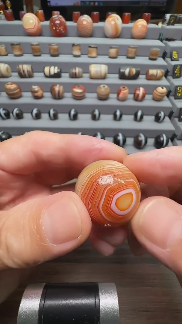 未镶嵌颈饰玛瑙/玉髓玛瑙33