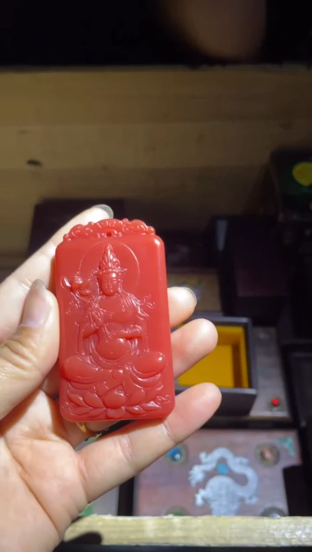 和田玉未镶嵌颈饰红钰双面工观音1件888