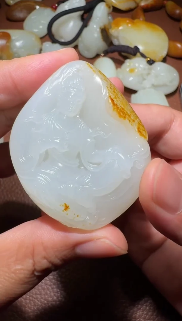 未镶嵌和田玉挂件和田玉
