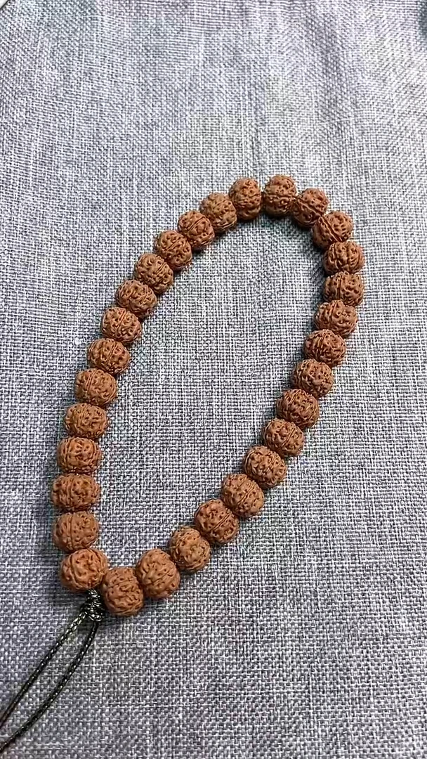 吊坠金刚菩提头货鬼脸纹，12尺寸