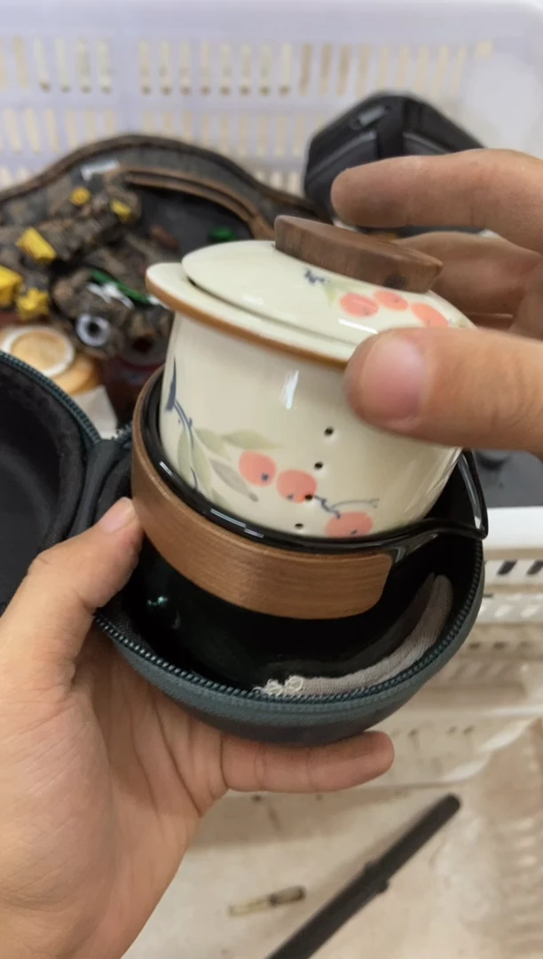 无运费险有瑕疵的摄影的产品有使用过的痕迹有点脏介意勿拍