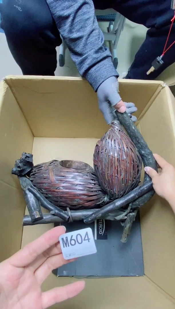 瓷片M604默认微瑕，谨慎参拍  实木带编制