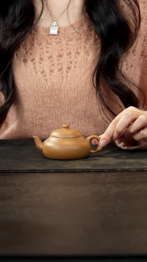 茶壶紫砂冷黄金君德壶120cc