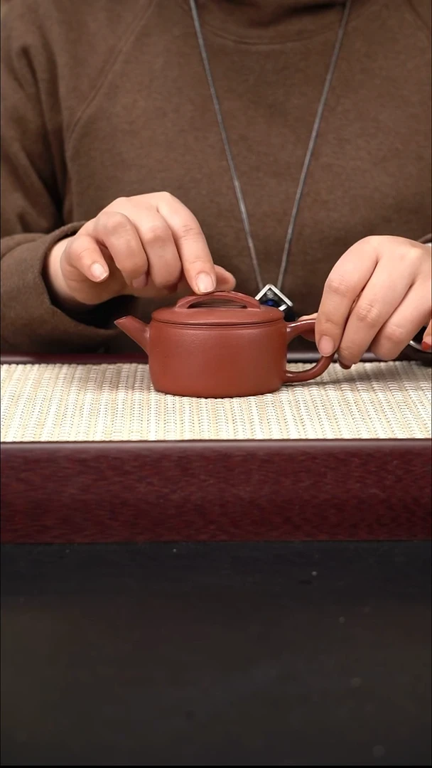 茶壶紫砂底槽青 汉瓦