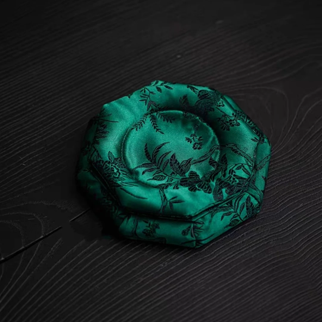 【中国工艺】织锦八角木托壶承如黛壶承（GH3002）