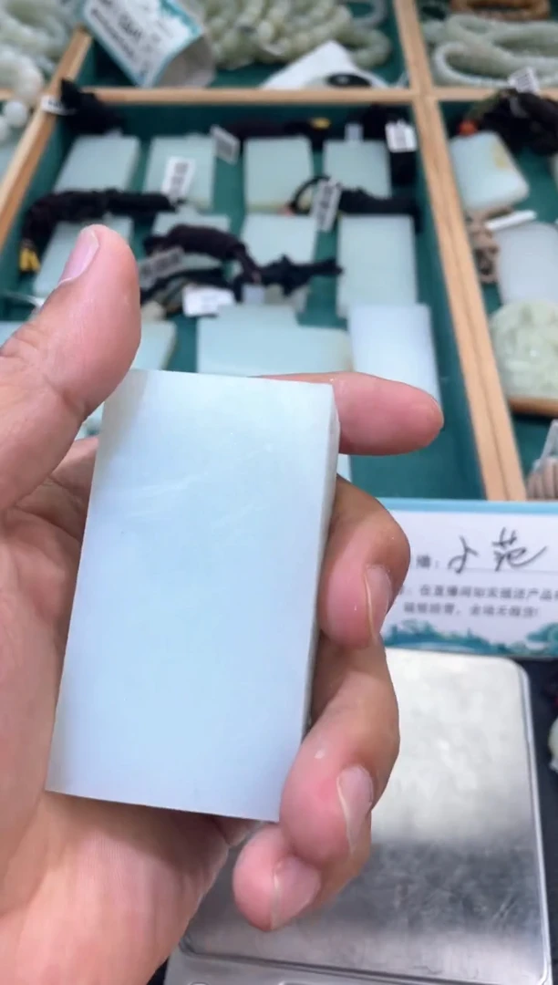 定制和田玉倚**磬定制关公