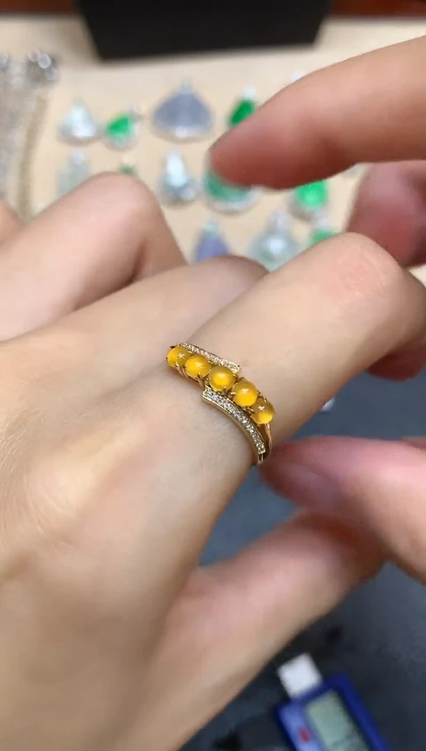 18K金镶嵌戒指翡翠蛋面【无服务费【48小时鉴赏期】