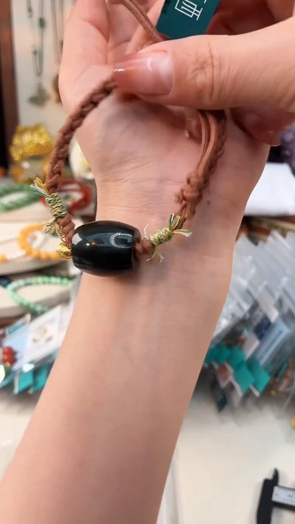 未镶嵌和田玉吊坠@@A221D019923