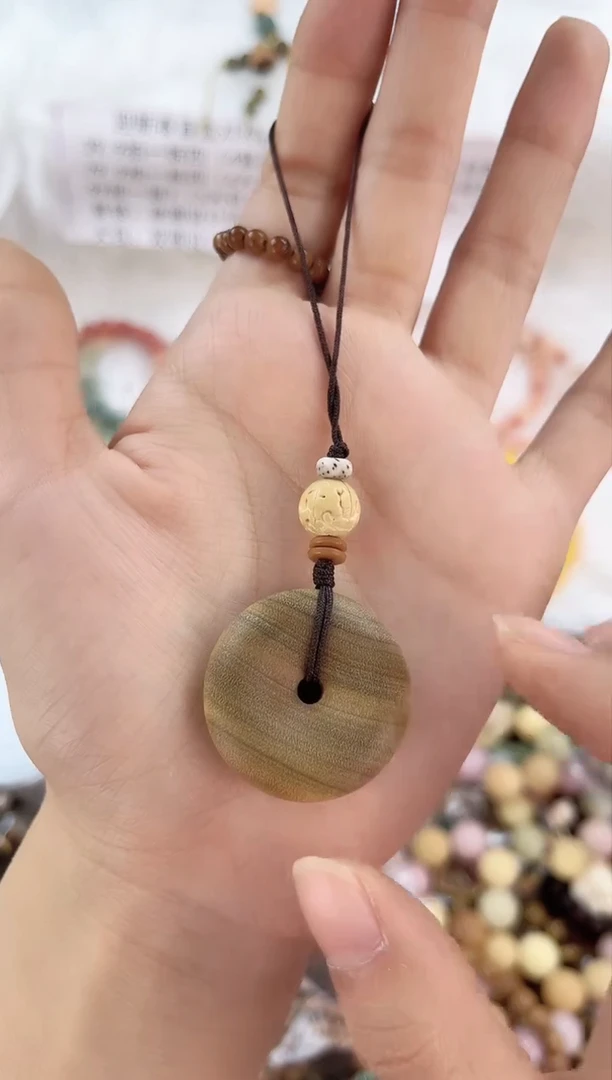 【闪购商品】维腊木（绿檀）吊坠绿檀平安扣挂件117