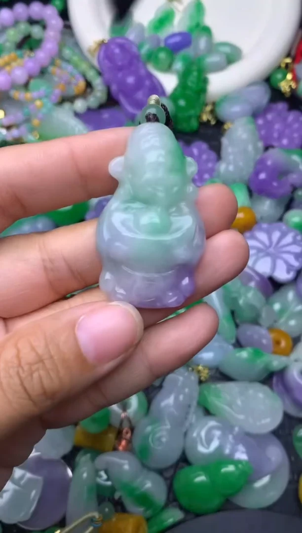 颈饰未镶嵌翡翠缅甸翡翠吊坠