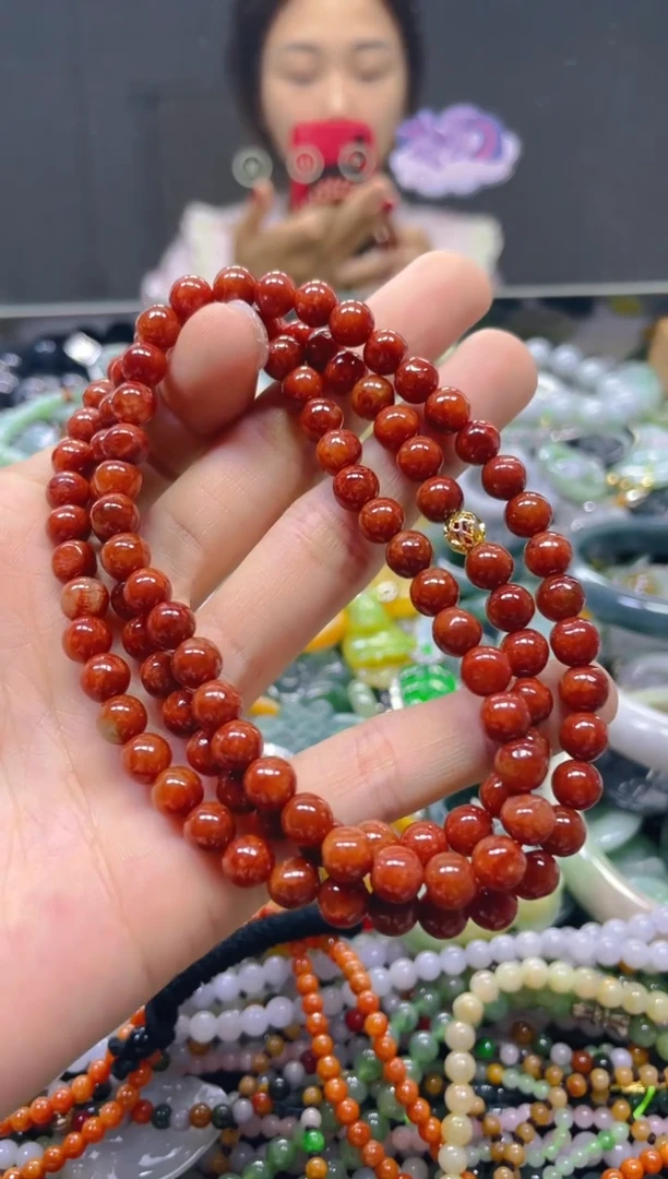 颈饰未镶嵌翡翠6MM/J/翡翠A货，一件也是批发价