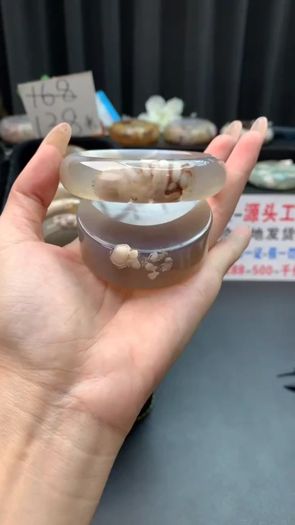 未镶嵌手镯石英质玉（58圈口）赠送镯心