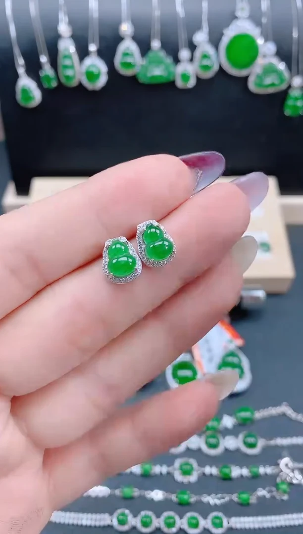 银S925镶嵌翡翠耳饰天然翡翠