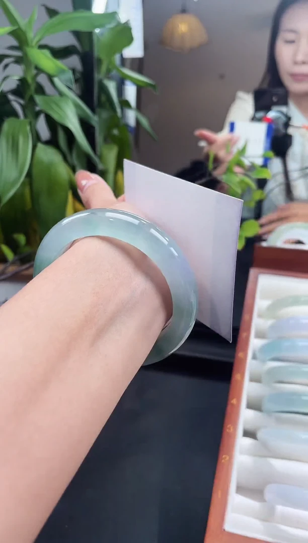 翡翠手镯未镶嵌56 蓝冰 25号