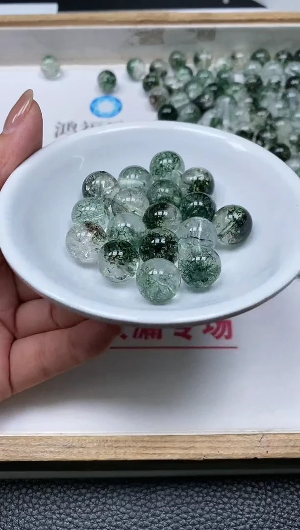 散珠未镶嵌水晶M566 绿幽灵12mm2个9.9元