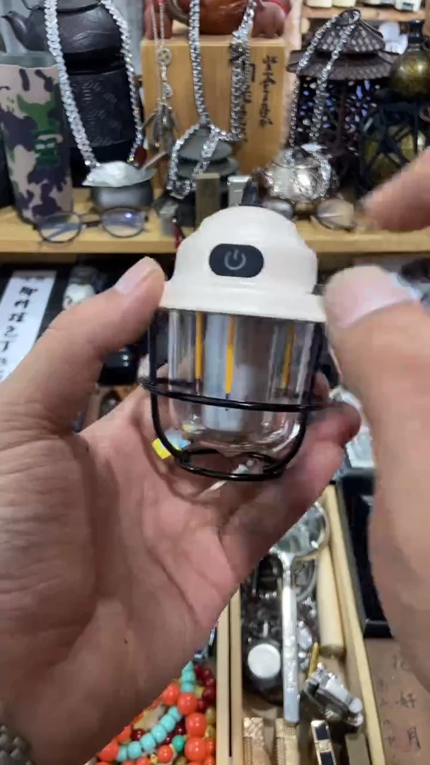 瓷片闪购商品  如图所示