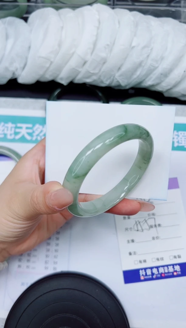 石英质玉手镯未镶嵌A324-55/56/57