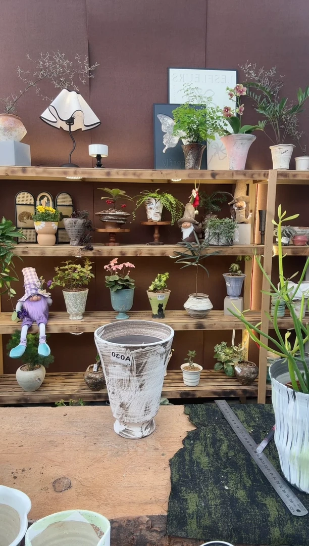 无花朵编号030   景德镇手绘花盆