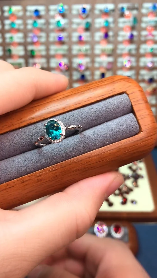 未镶嵌戒指帕拉依巴碧玺.....