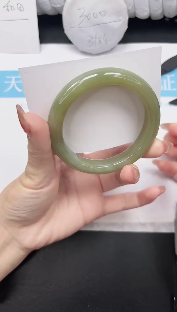 未镶嵌手镯和田玉39-60.6QS4