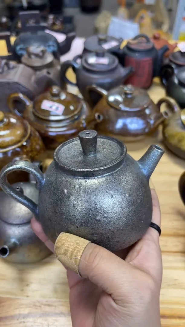 【闪购商品】壶209 号 微瑕【白云推荐】