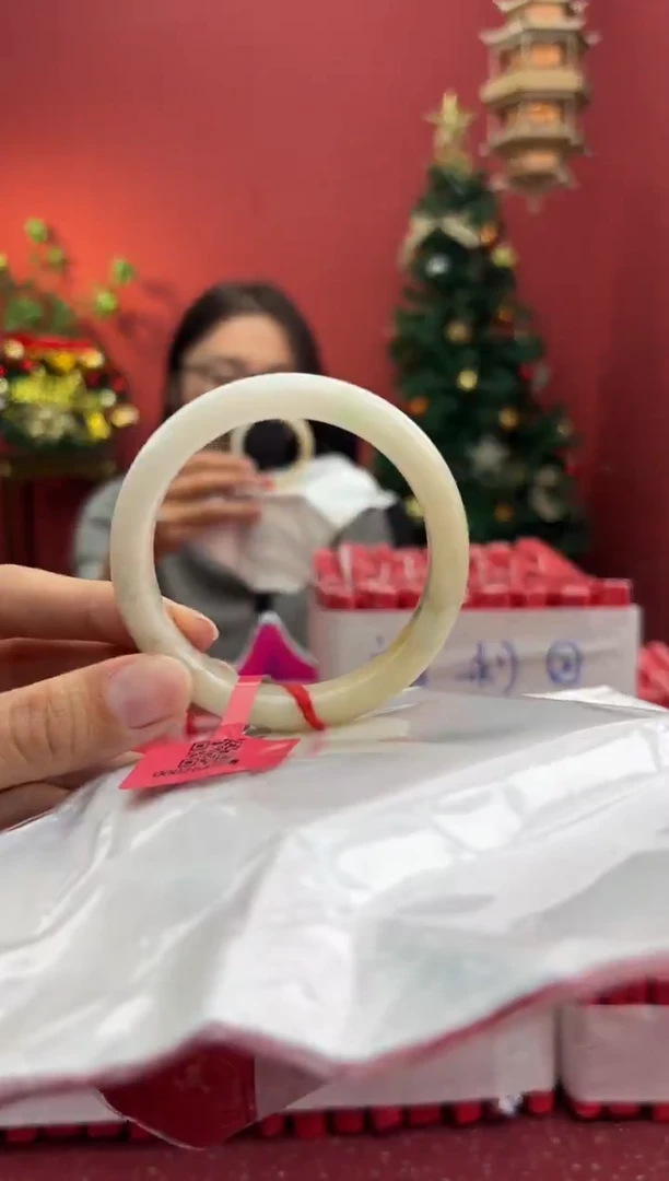 未镶嵌手镯翡翠翡翠手镯5