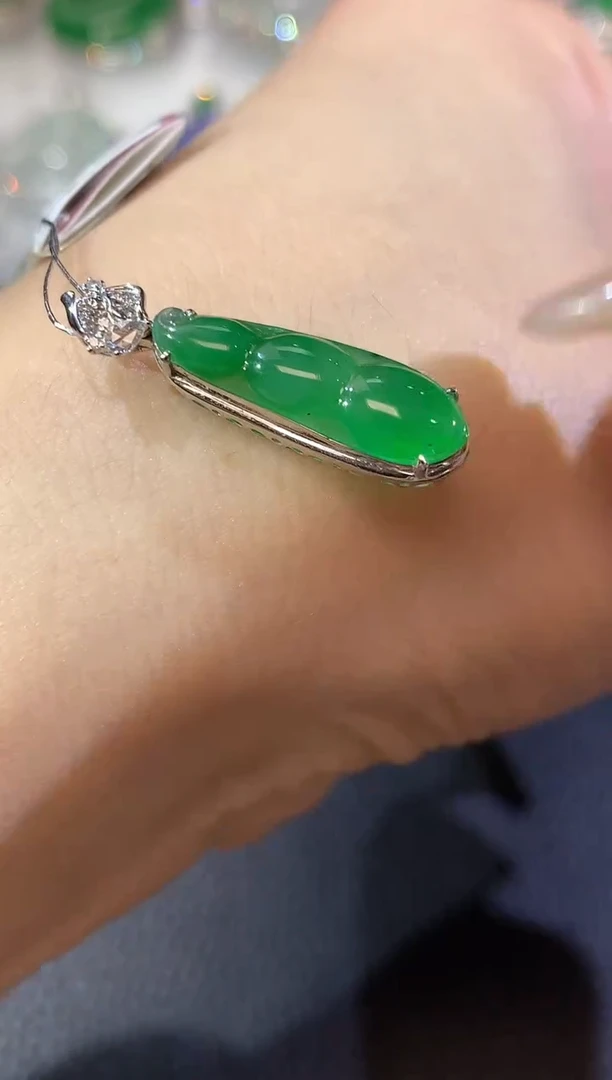 翡翠18K金镶嵌吊坠(不含链)C1