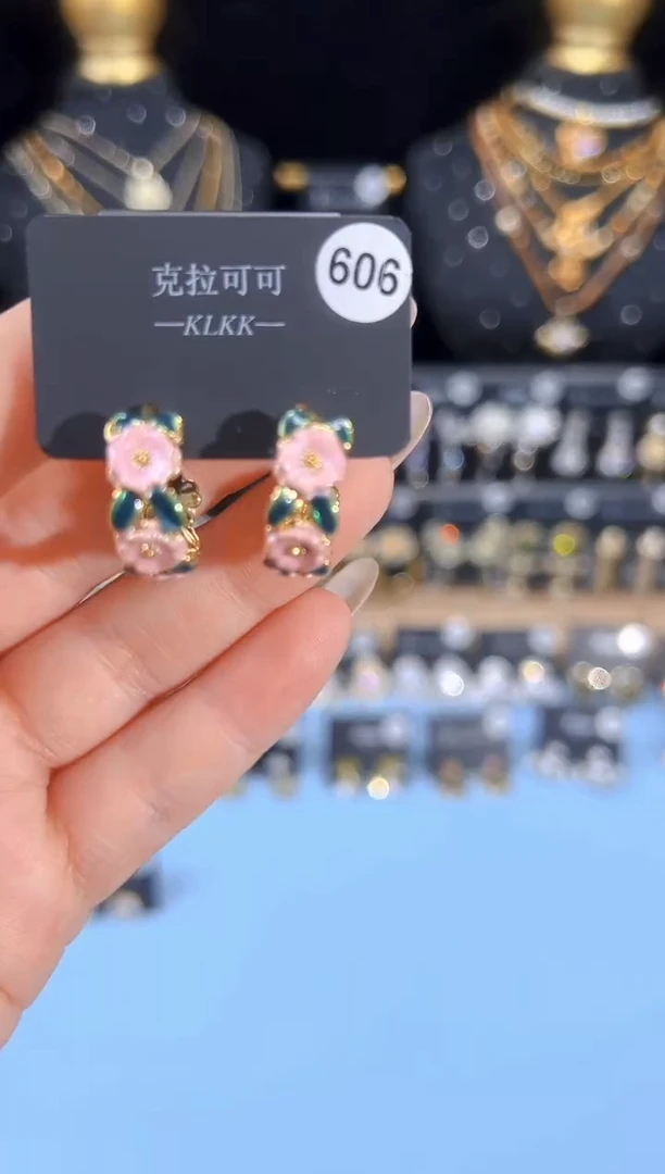 铜合金925银锆石可可606福利