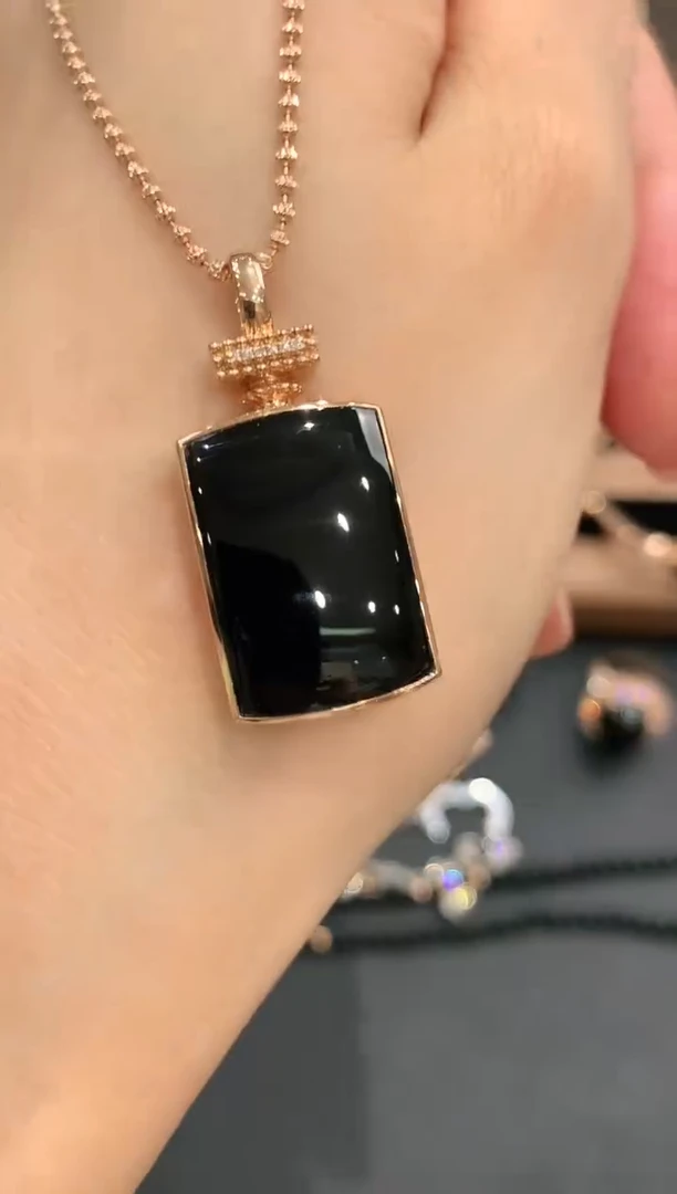 吊坠(不含链)18K金镶嵌翡翠q43