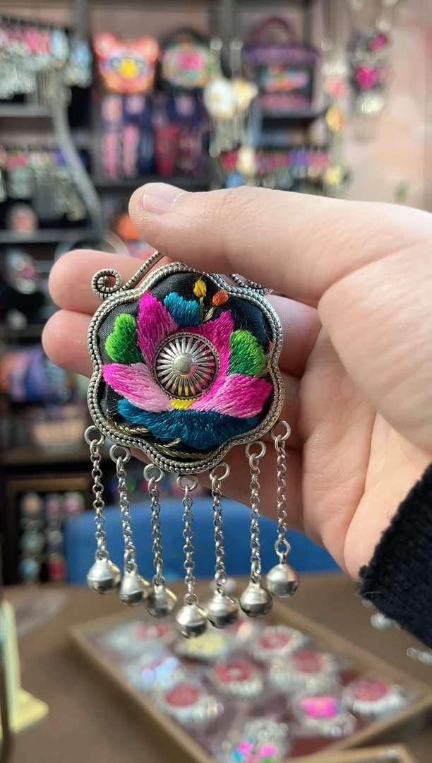 织绣民族风手工非遗老绣饰品242