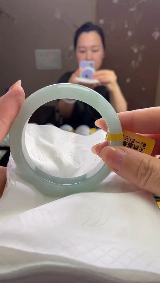 未镶嵌手镯翡翠你****儿58.5圈口d