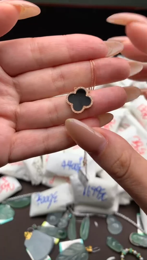 【闪购商品】翡翠颈饰18K金镶嵌一