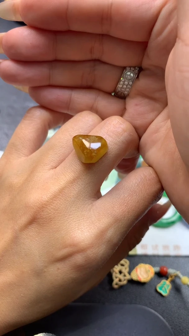 【闪购商品】定制翡翠未镶嵌翡翠