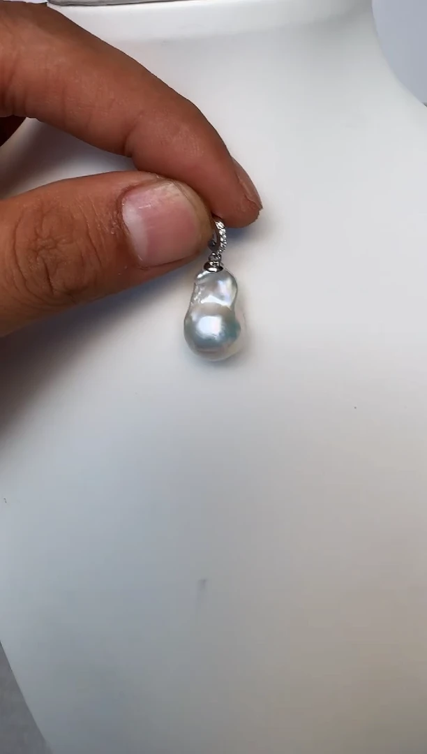 淡水珍珠银S925镶嵌颈饰发其一