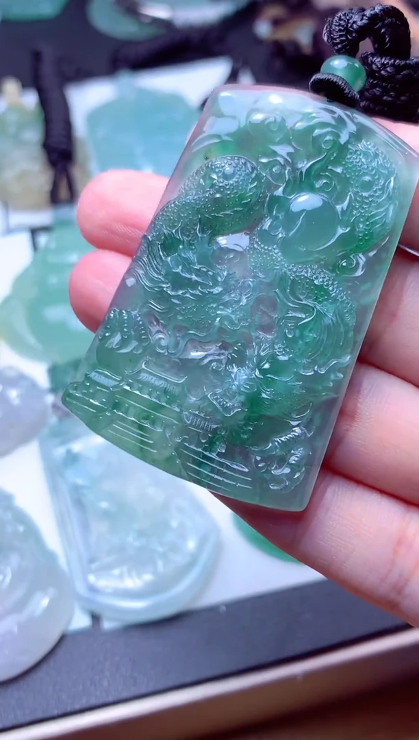 颈饰未镶嵌翡翠天然A货翡翠