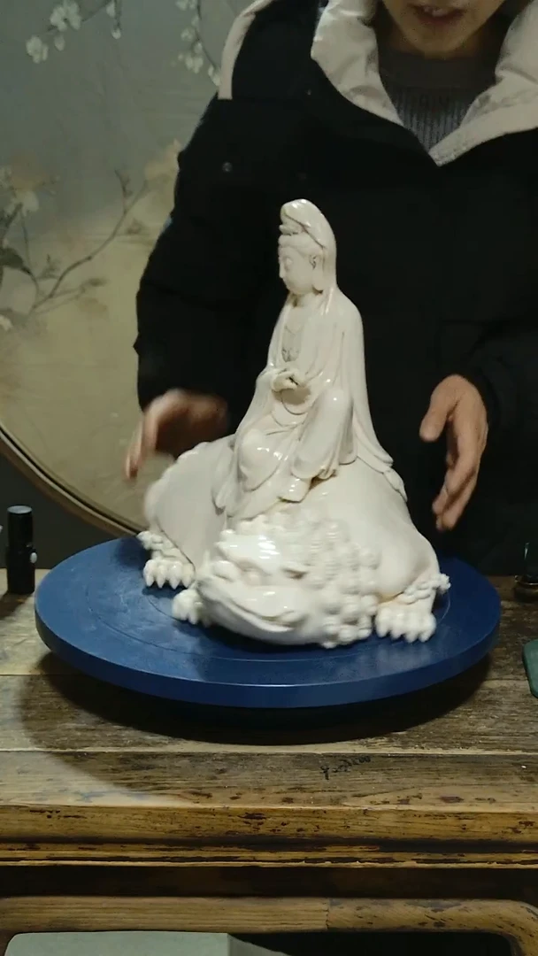 佛像中*德化瓷观音造像