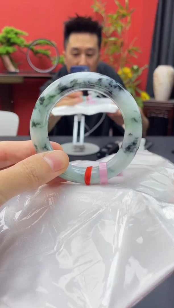 未镶嵌手镯翡翠7