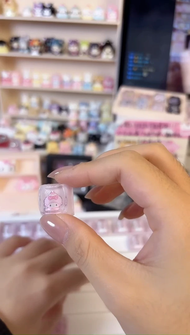 22.帽子小羊滴胶键帽