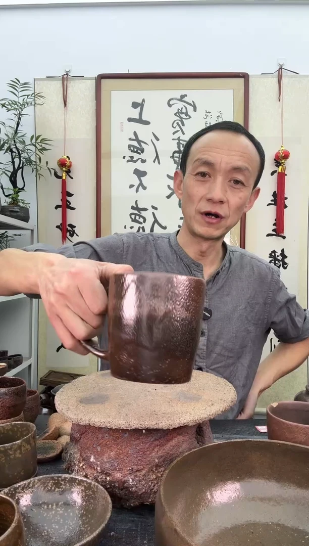 【闪购商品】瑕疵红色马克杯500毫升