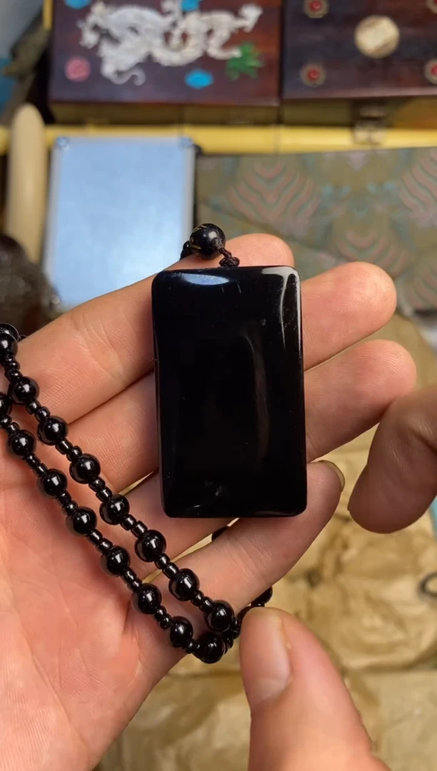 未镶嵌和田玉（墨玉）挂件主播推荐主播推荐